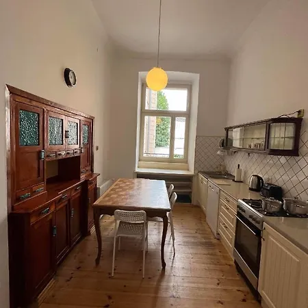 H. Kloss アパート