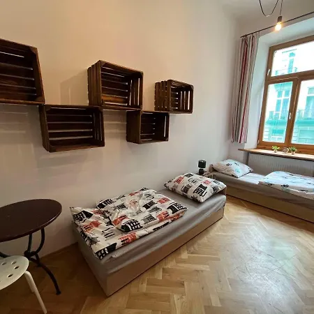 H. Kloss アパート