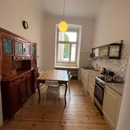 H. Kloss アパート