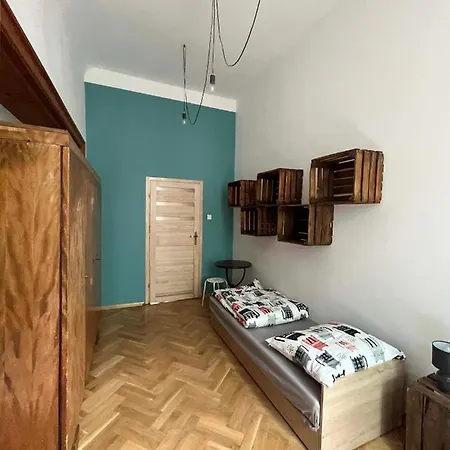 H. Kloss アパート