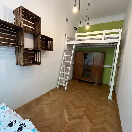 アパート H. Kloss *